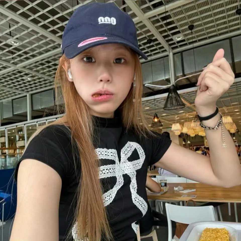 我的奇怪朋友第二季海报